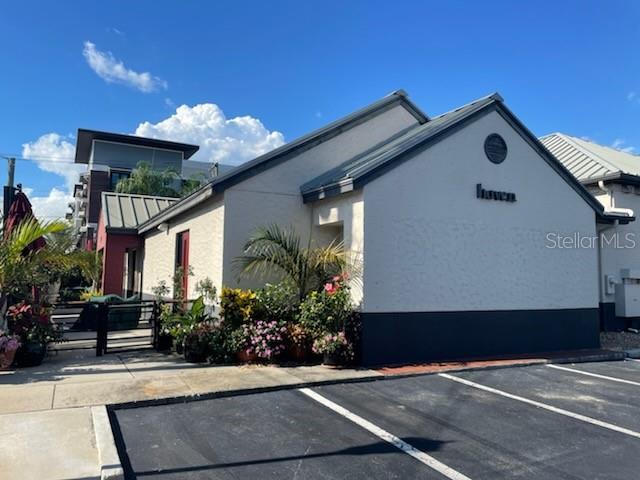 Building Photo - 1806 W Morrison Ave