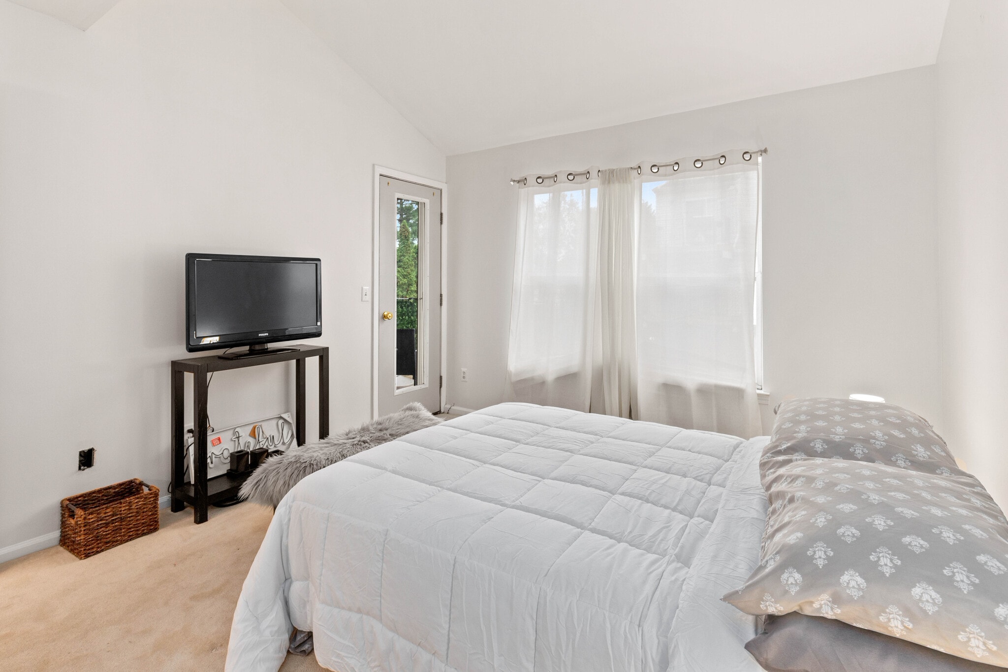 Building Photo - 1800 Campau Farms Cir