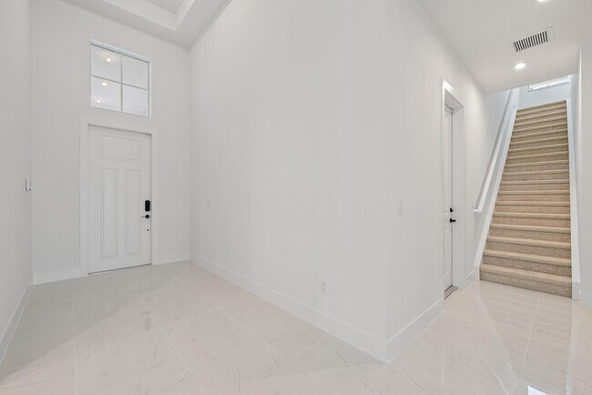 Building Photo - 9516 St Germain Dr