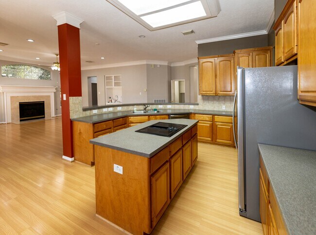 Building Photo - 2435 Thorndon Park Ct