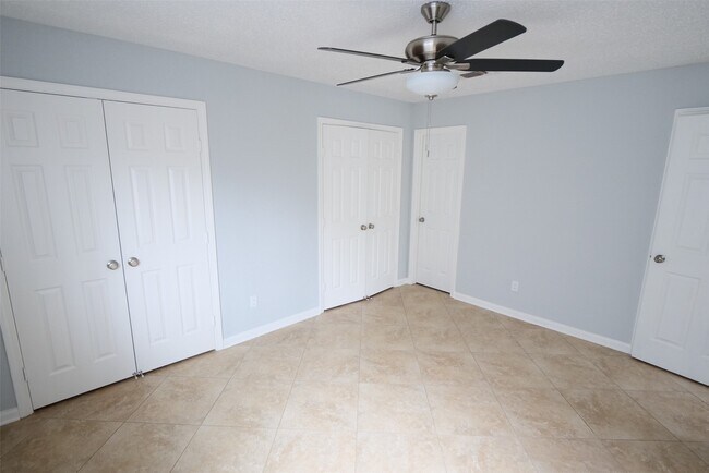 Building Photo - 20078 S Pecos Valley Trail