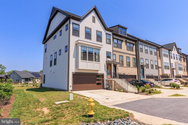 Building Photo - 7312 Red Pond Ct