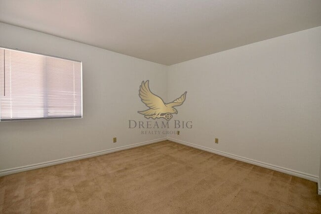 Building Photo - 5499 Indian River Dr