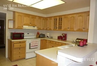 Building Photo - 4458 Via Realzar