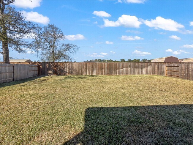 Building Photo - 436 Shoreview Dr