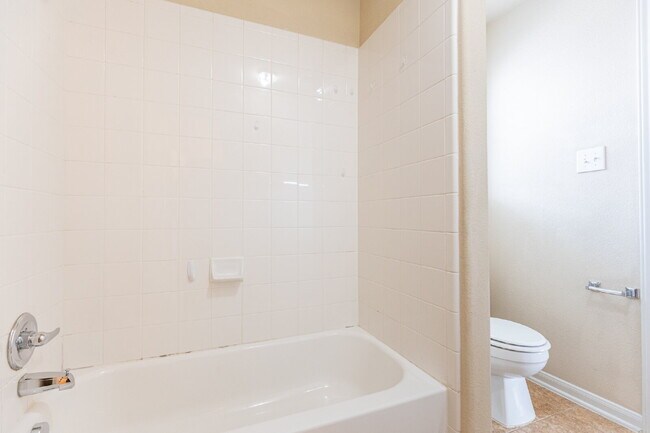 Building Photo - 630 Hookberry Trail