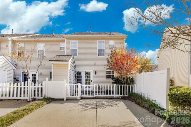 Building Photo - 4102 Christine Ln