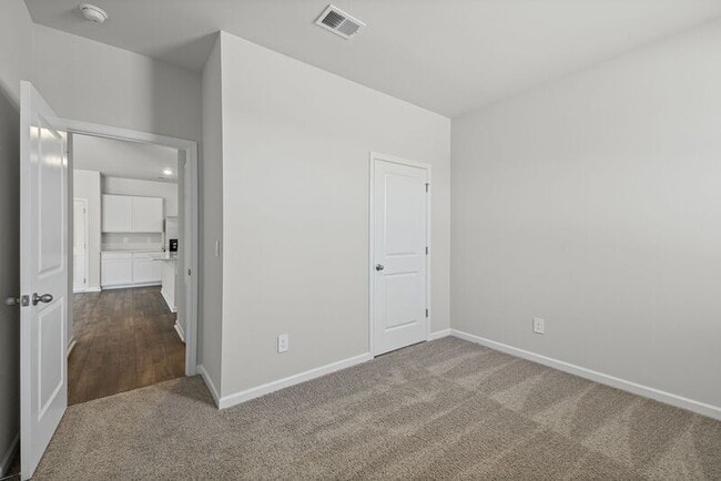 Building Photo - 4340 Oswin Dr