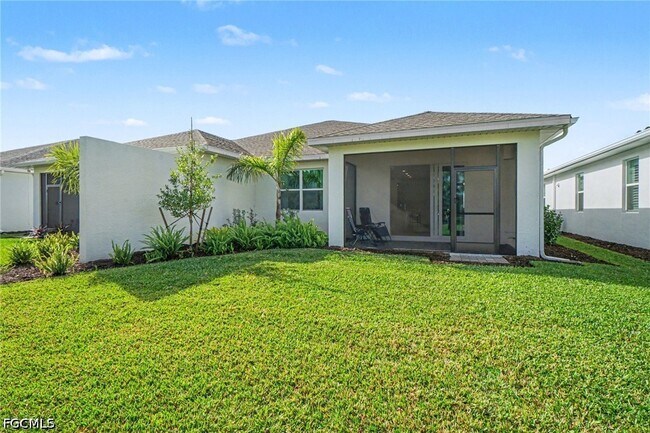 Building Photo - 44283 Panther Dr