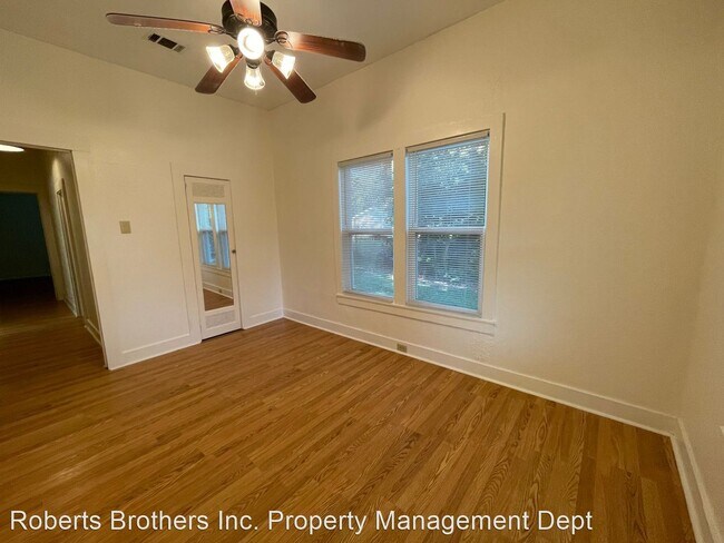 Building Photo - 2 br, 1 bath House - 207 NW 1st Street