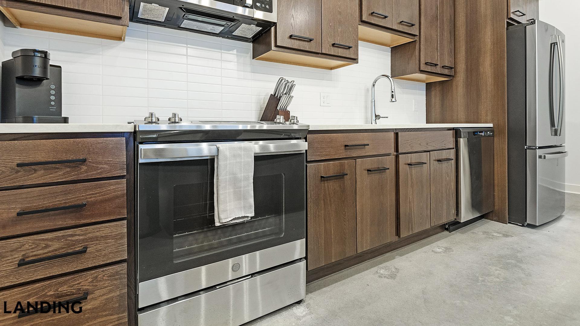 Building Photo - 300 S Broadway