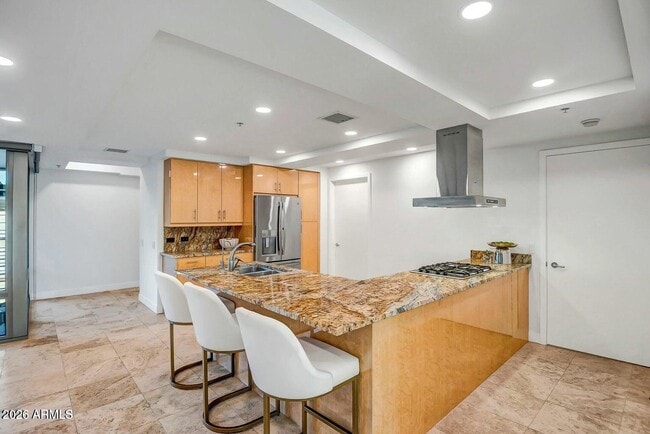 Building Photo - 7121 E Rancho Vista Dr