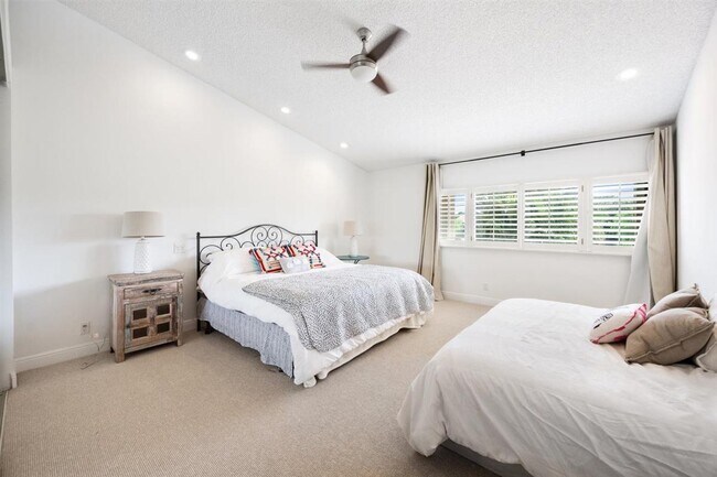 Building Photo - 2592 Sheltingham Dr