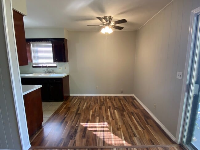 Building Photo - 12639 E 34th St