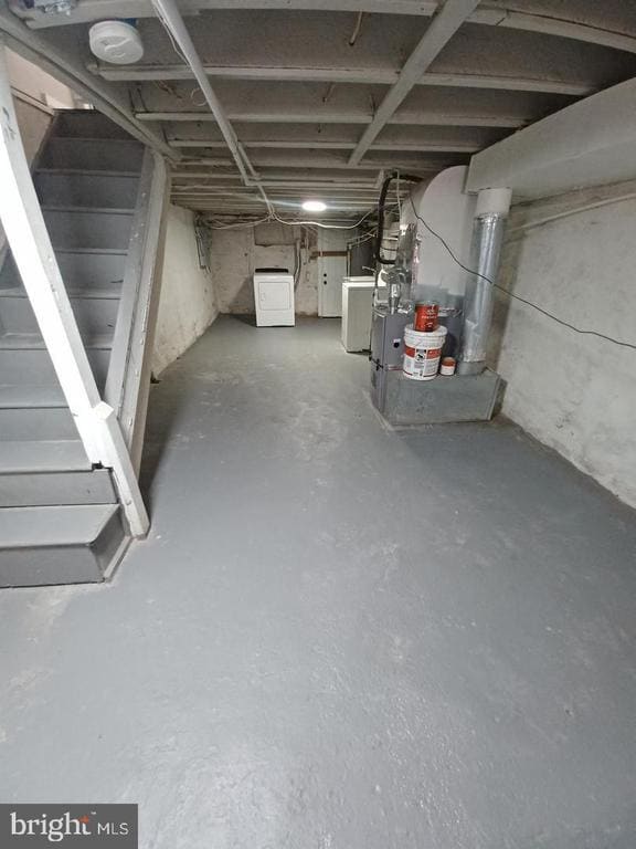 Building Photo - 711 N Streeper St