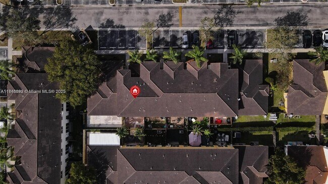 Building Photo - 939 NE 42nd Terrace