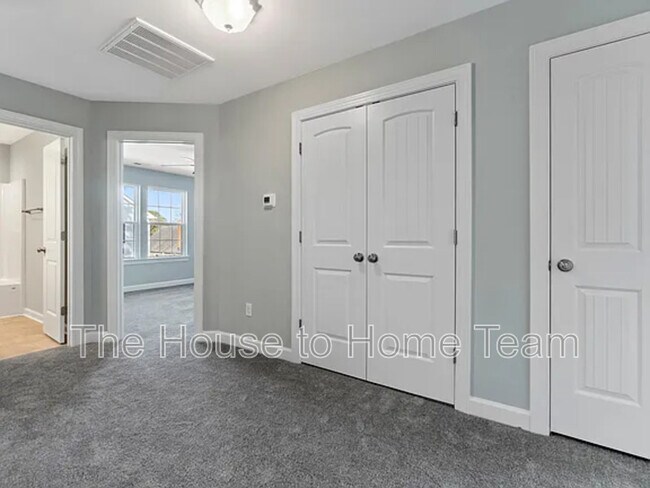 Building Photo - 1026 Norview Ave