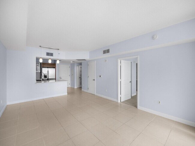 Building Photo - 480 Hibiscus St