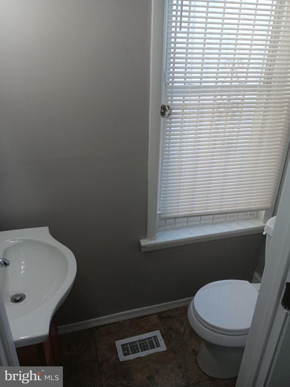 Building Photo - 2255 N Cleveland St