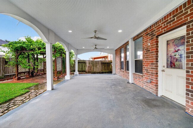 Building Photo - 19530 Harvest Stream Way