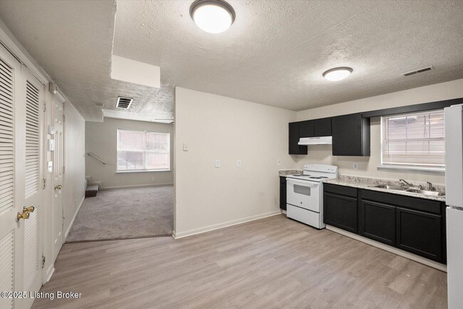 Building Photo - 1351 S 20th St