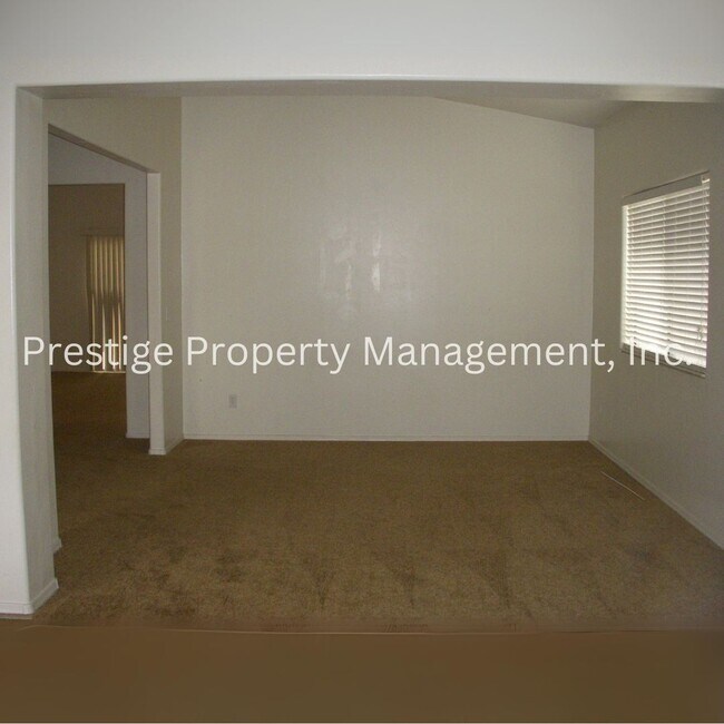 Building Photo - Beautiful Home with 3 Car Garage in Sonora...