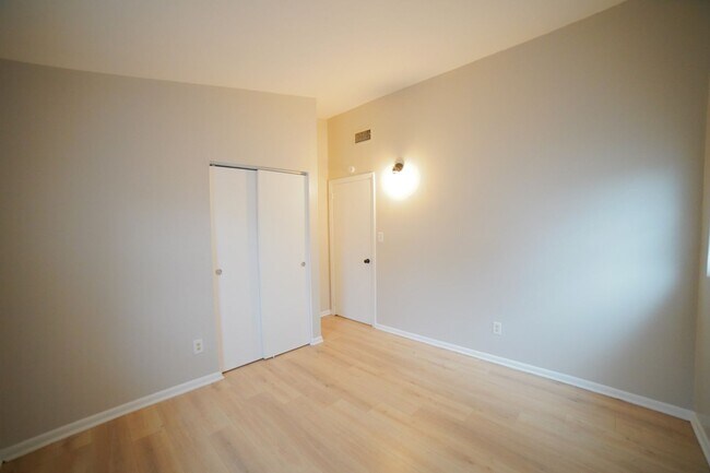 Building Photo - Cozy 3 bedroom 2 bath home