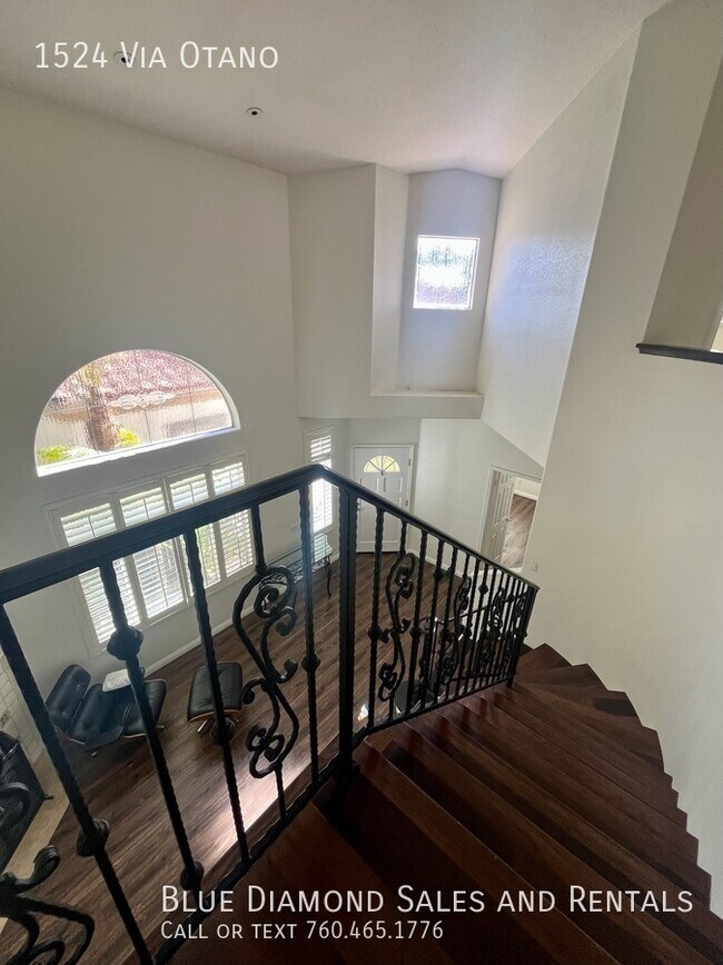 Building Photo - 1524 Via Otano