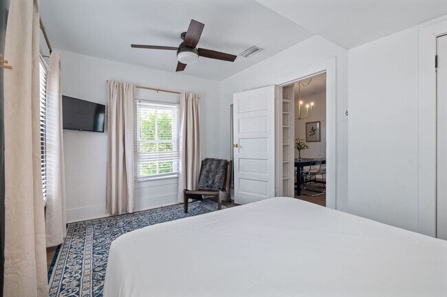 Building Photo - 23 Old Mission Ave