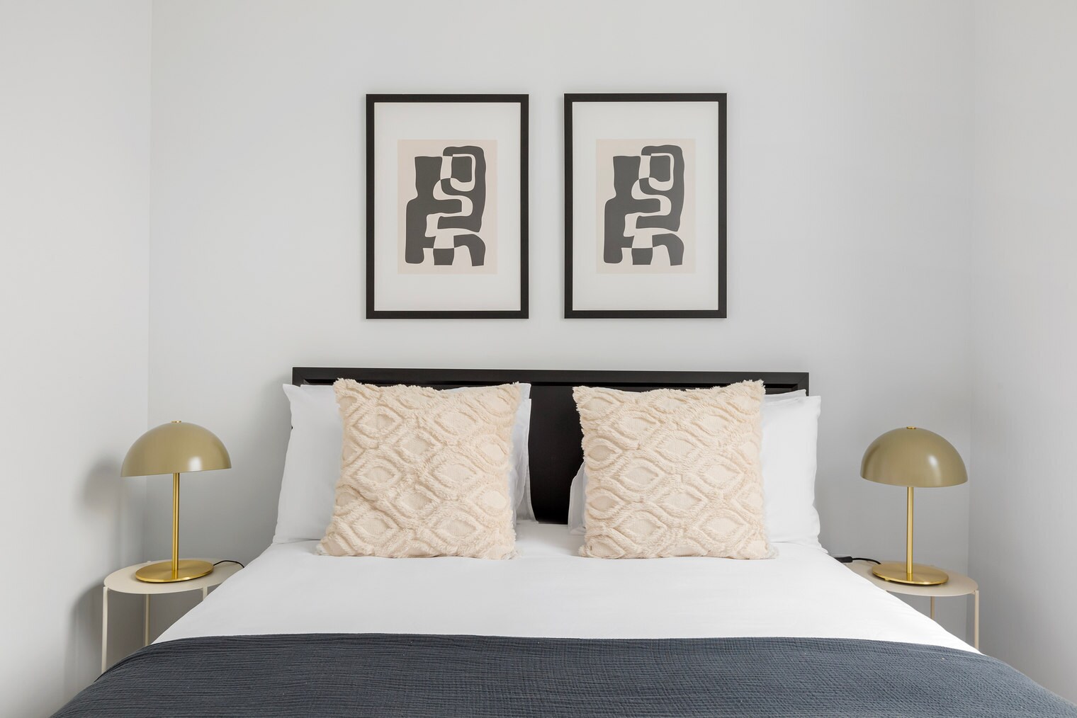 Building Photo - 200 E 23rd St