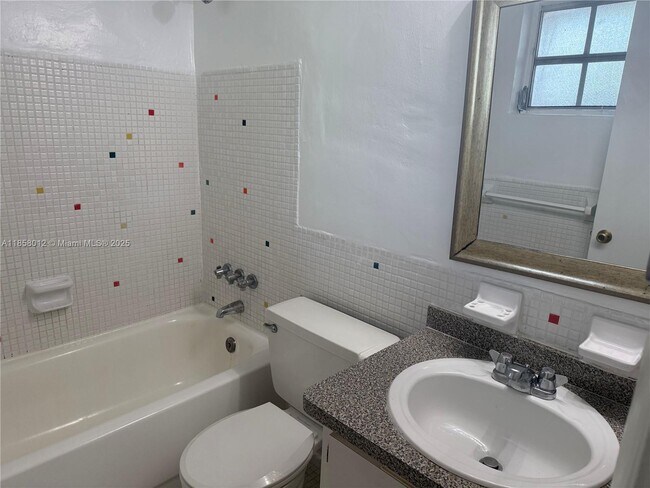 Building Photo - 8380 SW 65th Ave