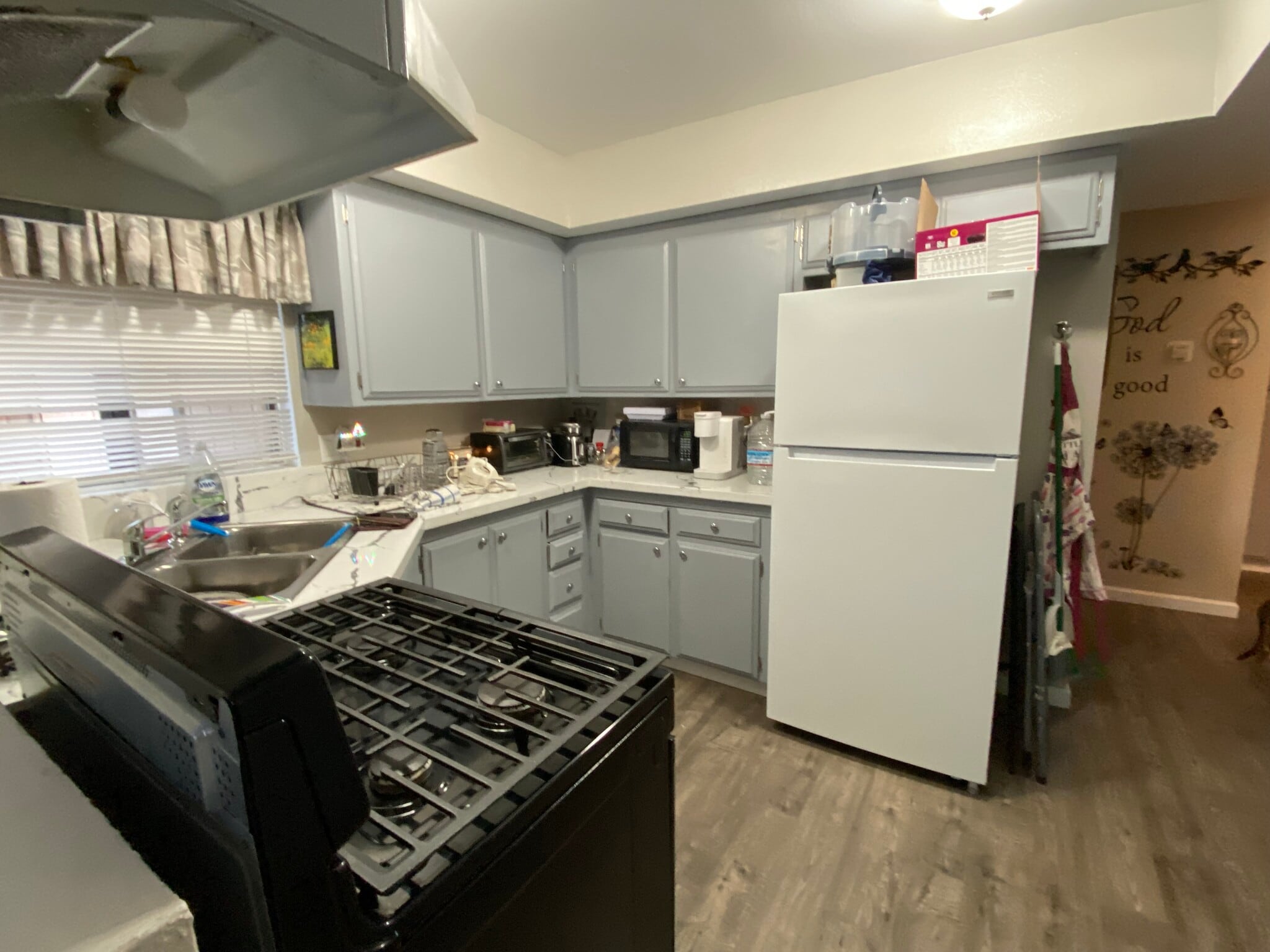 Building Photo - 20240 Park Rd