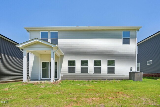 Building Photo - 721 Deschutes Dr