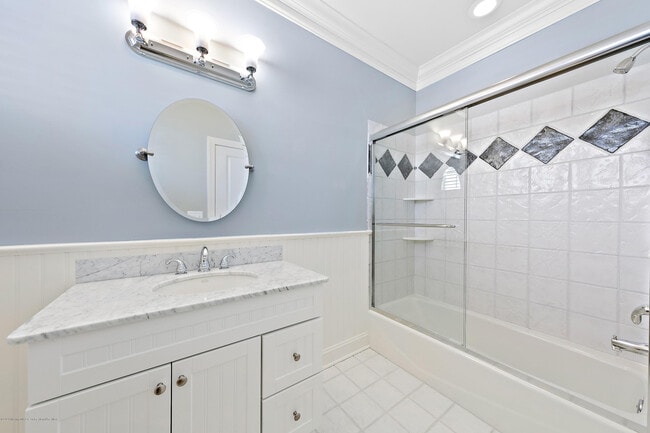 Building Photo - 30 Columbus Dr