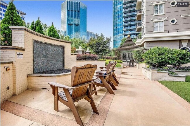 Building Photo - 3334 Peachtree Rd NE