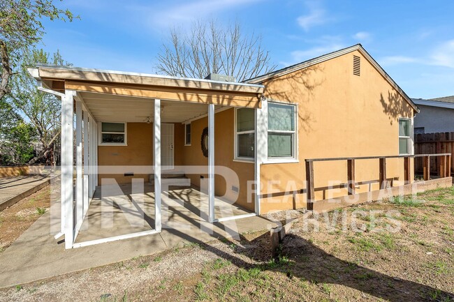 Building Photo - 2416 60th St