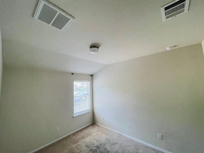 Building Photo - 3803 Overhill Dr