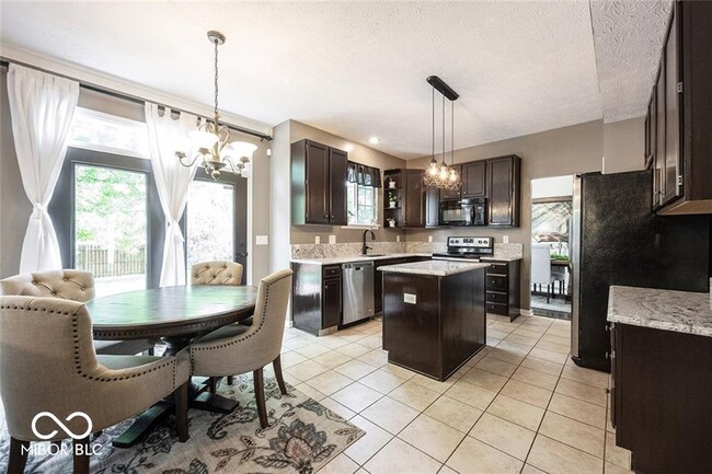 Building Photo - 6830 Antelope Dr