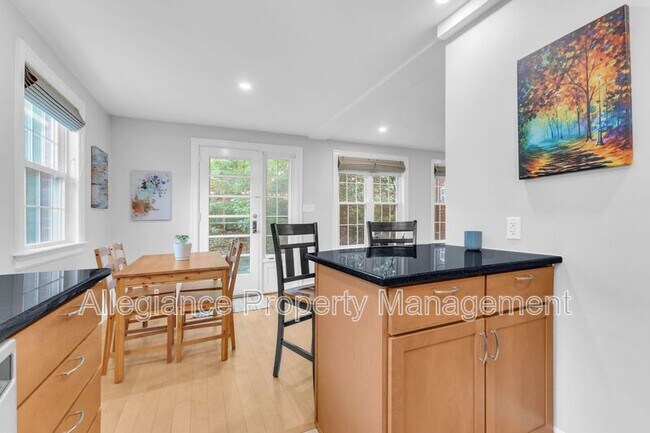 Building Photo - 1618 Fitzgerald Ln