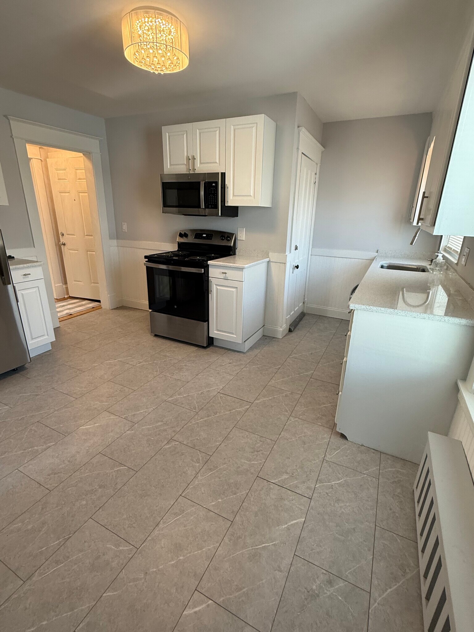 Building Photo - 1050 Princetown Rd