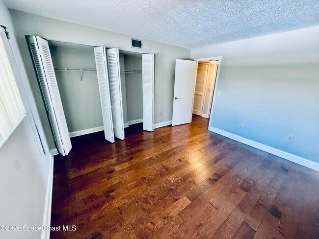 Building Photo - 250 S Sykes Creek Pkwy