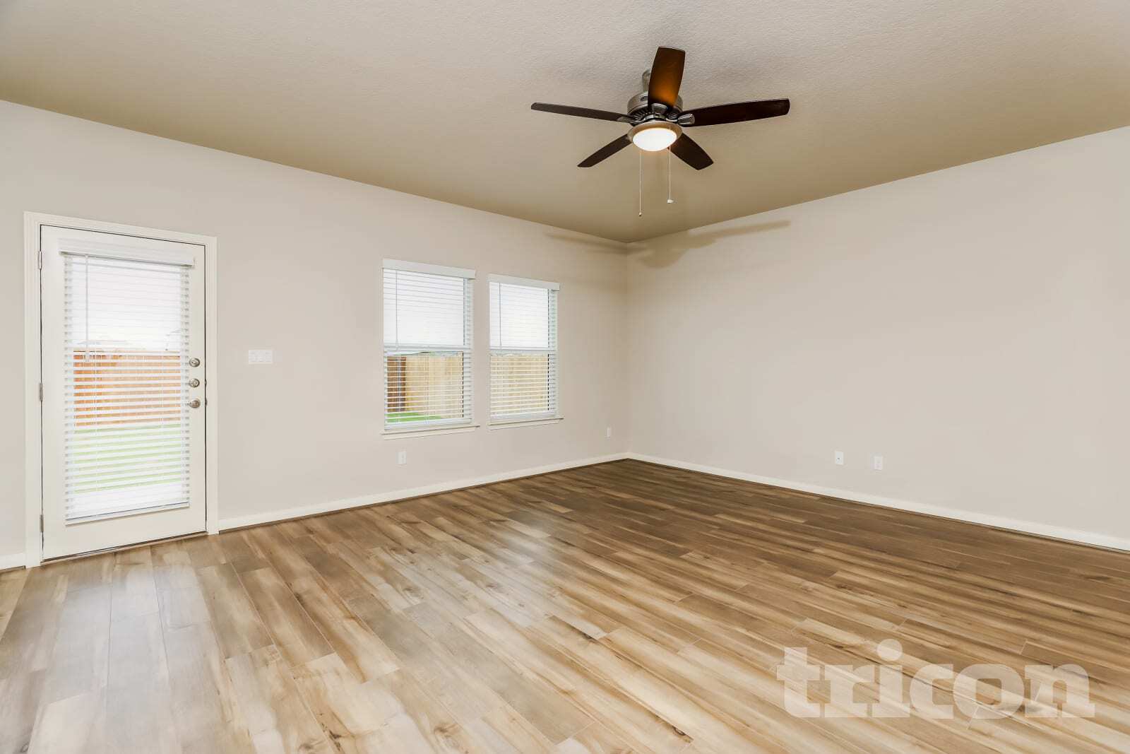 Building Photo - 13554 Paxton Blvd