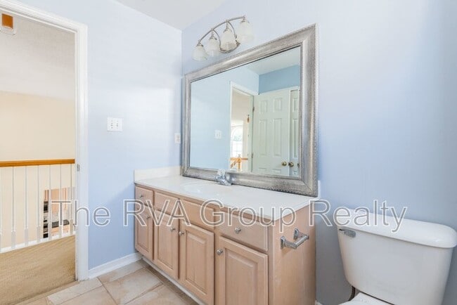 Building Photo - 10528 Runnymeade Dr