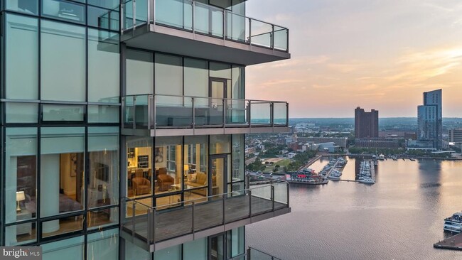 Building Photo - 300 International Drive
