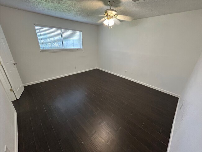 Building Photo - 11127 Sageview Dr