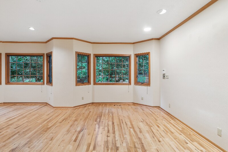 Building Photo - 8740 SW Birchwood Rd