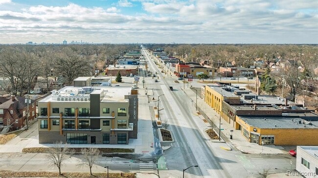 Building Photo - 16530 E Warren Ave