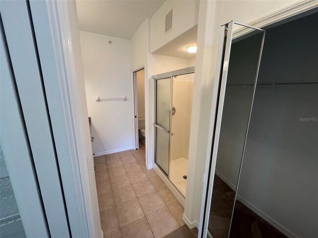 Building Photo - 4270 Vicenza Dr