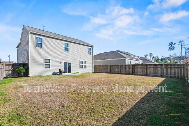 Building Photo - 413 Zenith Blvd