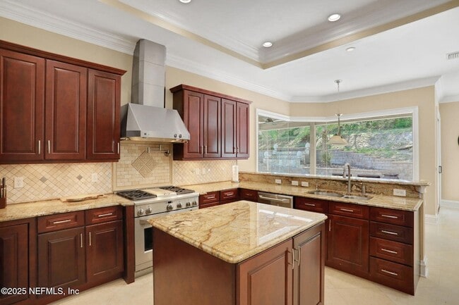 Building Photo - 12707 Tennis Ct